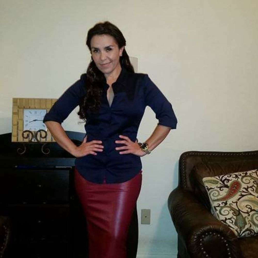 Meet your Posher, Liz